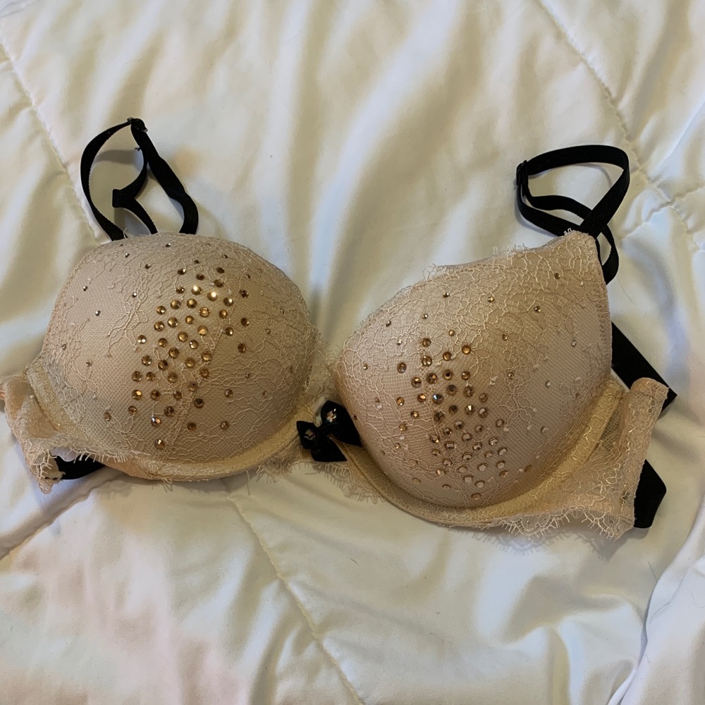Victoria Secret Push- Up Bra 34C